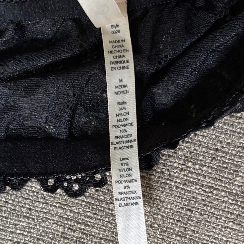 (2 for $10) Rhonda Shear Black and Cream Patterned Bra Duo - Picture 5 of 6